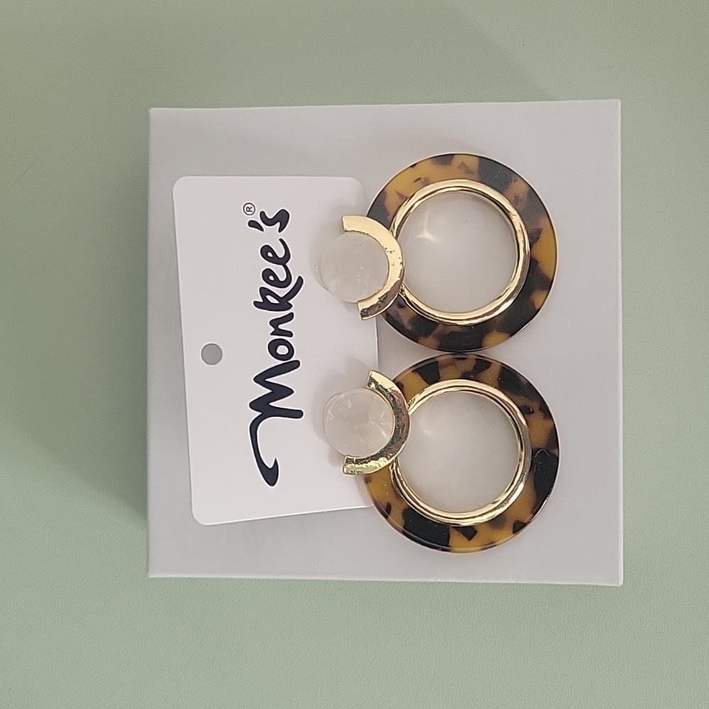 Monkee"s earrings